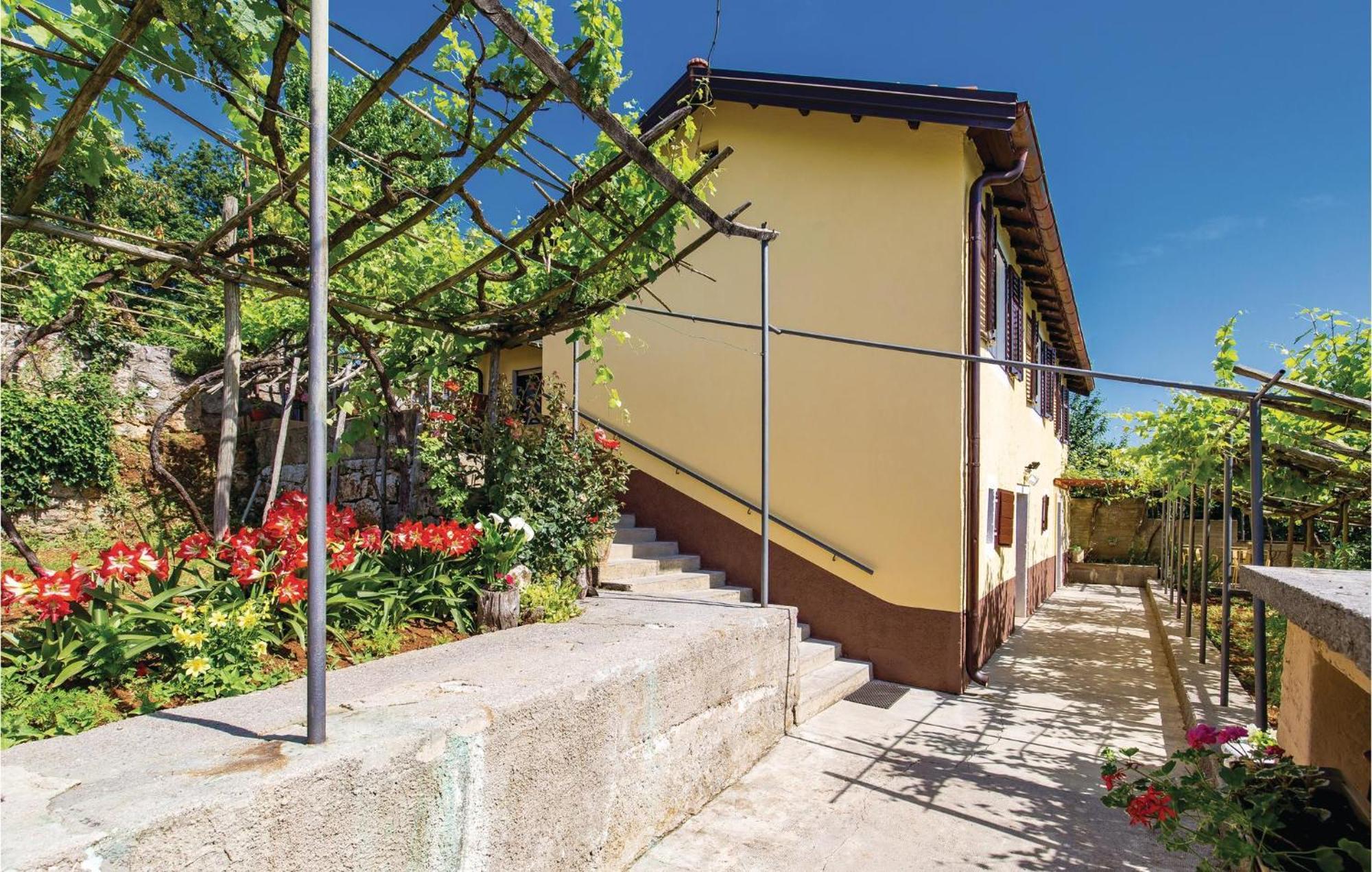 Beautiful Home In Lovran With House Sea View Luaran gambar
